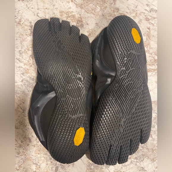 Flat vibram slipper - Picture 4 of 5